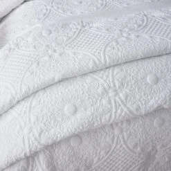 Mandalay White Bedspread -Dunelm Shop 1000167161 alt03