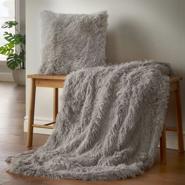 Catherine Lansfield Cuddly Deep Pile Throw 17 Catherine Lansfield Cuddly Deep Pile Throw - Image 15