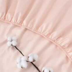 Dorma Smooth & Soft 300 Thread Count Cotton Sateen Fitted Sheet 27 Dorma Smooth & Soft 300 Thread Count Cotton Sateen Fitted Sheet -Dunelm Shop 30624327 alt02