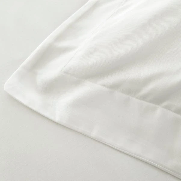 Hotel Cotton 230 Thread Count Sateen Oxford Pillowcase 4 Hotel Cotton 230 Thread Count Sateen Oxford Pillowcase - Image 2
