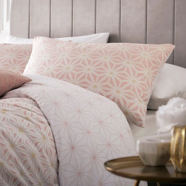 Furn. Tessellate Geometric Blush Reversible Duvet Cover And Pillowcase Set 4 Furn. Tessellate Geometric Blush Reversible Duvet Cover And Pillowcase Set - Image 2