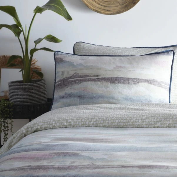 Appletree Landscape 100% Cotton Duvet Cover And Pillowcase Set 4 Appletree Landscape 100% Cotton Duvet Cover And Pillowcase Set - Image 2