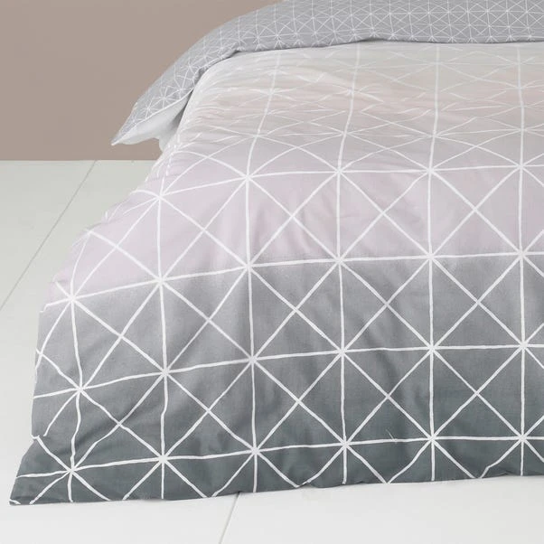 Furn. Spectrum Blush Ombre Reversible Duvet Cover And Pillowcase Set 8 Furn. Spectrum Blush Ombre Reversible Duvet Cover And Pillowcase Set - Image 6