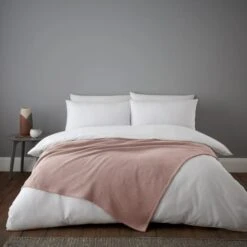 Laurie Throw -Dunelm Shop 30747945