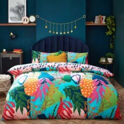 Furn. Coralina Reversible Duvet Cover And Pillowcase Set