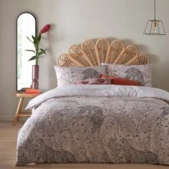 Furn. Aurora Reversible Duvet Cover And Pillowcase Set
