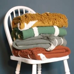 Furn. Rainbow Tufted 130cm X 150cm Throw 19 Furn. Rainbow Tufted 130cm X 150cm Throw -Dunelm Shop 30782851 alt02