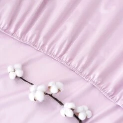 Dorma Smooth & Soft 300 Thread Count Cotton Sateen Fitted Sheet 33 Dorma Smooth & Soft 300 Thread Count Cotton Sateen Fitted Sheet -Dunelm Shop 30802333 alt02