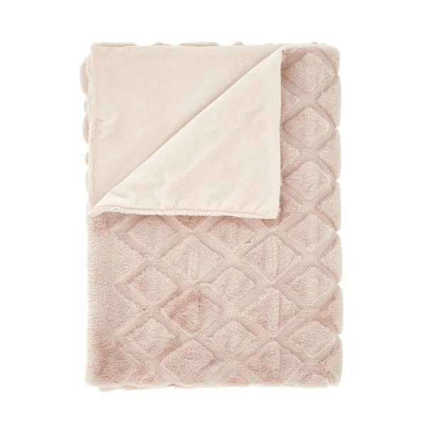 Catherine Lansfield Cosy Diamond 130cm X 170cm Throw 14 Catherine Lansfield Cosy Diamond 130cm X 170cm Throw - Image 12