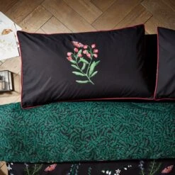 Moorland Flora Black Duvet Cover And Pillowcase Set -Dunelm Shop 30828702 alt01