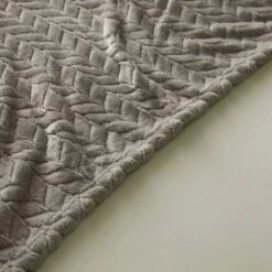 Amelia Recycled Throw, 200cm X 200cm -Dunelm Shop 30829484 alt03