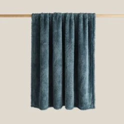 Teddy Bear Throw -Dunelm Shop 30835452 alt02