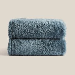 Teddy Bear Throw -Dunelm Shop 30835452 alt03