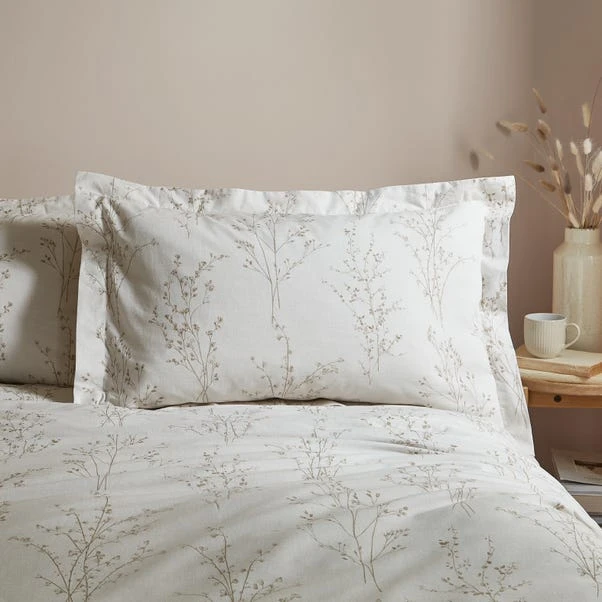 Chiltern Sketch Floral Oxford Pillowcase 3 Chiltern Sketch Floral Oxford Pillowcase