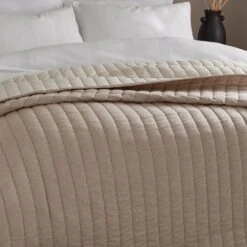 Tetbury Bedspread 15 Tetbury Bedspread -Dunelm Shop 30871247 alt02