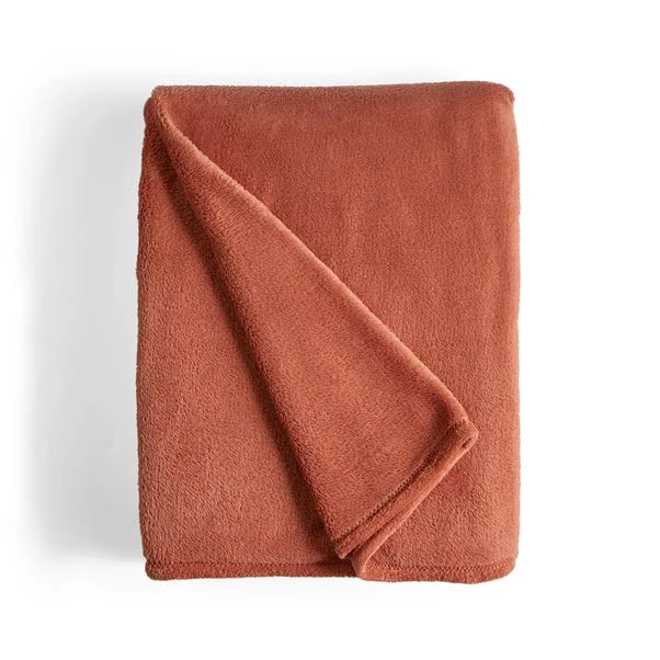 Soft Fleece Recycled Throw, 130x170cm 7 Soft Fleece Recycled Throw, 130x170cm - Image 5