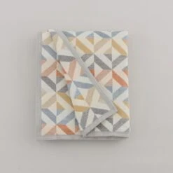 Supersoft Geo Diamonds Throw -Dunelm Shop 30882313 alt01