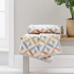 Supersoft Geo Diamonds Throw -Dunelm Shop 30882314 alt04