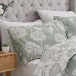 Dreams And Drapes Chrysanthemum Reversible Duvet Cover And Pillowcase Set -Dunelm Shop 30888394 alt01