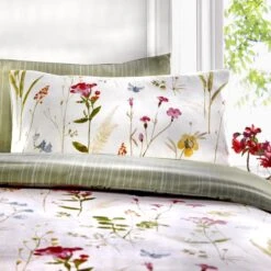 Spring Glade Easy Care Multicoloured Duvet Cover And Pillowcase Set 24 Spring Glade Easy Care Multicoloured Duvet Cover And Pillowcase Set -Dunelm Shop 30888411 alt02