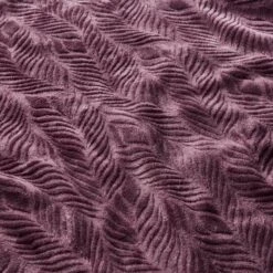 Leila Leaf Fleece Throw 130x170cm -Dunelm Shop 30898338 alt01