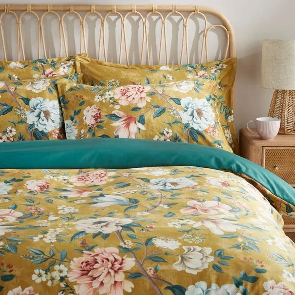Ula Blooms Ochre Luxury Velvet Duvet Cover And Pillowcase Set 14 Ula Blooms Ochre Luxury Velvet Duvet Cover And Pillowcase Set - Image 12