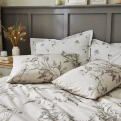 Bridget Etched Floral Oxford Pillowcase 8 Bridget Etched Floral Oxford Pillowcase -Dunelm Shop 30904227 alt02