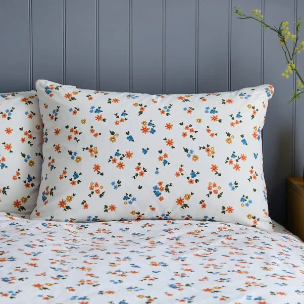 Avie Ditsy Floral Blue Duvet Cover And Pillowcase Set 20 Avie Ditsy Floral Blue Duvet Cover And Pillowcase Set - Image 18
