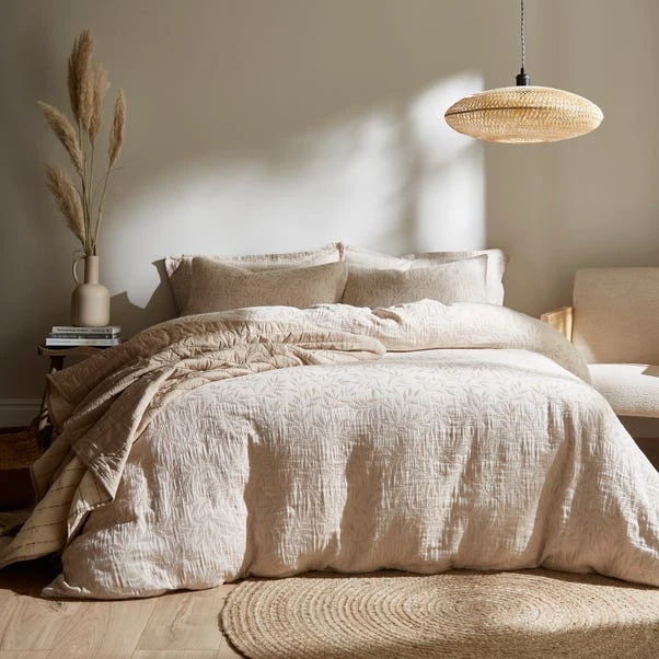 Kingham Leaves Oxford Pillowcase 4 Kingham Leaves Oxford Pillowcase - Image 2