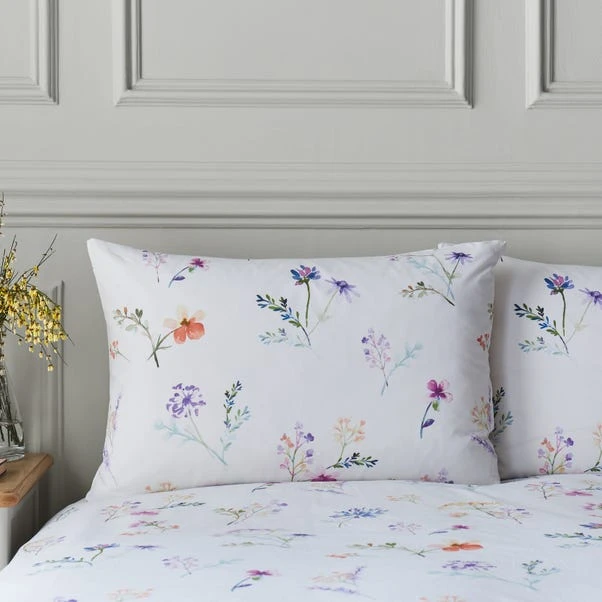 Springfield Floral Lilac Duvet Cover And Pillowcase Set 6 Springfield Floral Lilac Duvet Cover And Pillowcase Set - Image 4