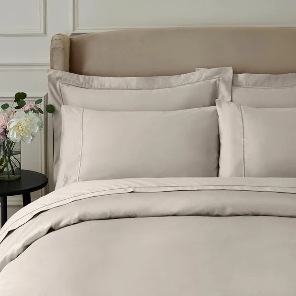 Dorma Egyptian Cotton Sateen 1000 Thread Count Duvet Cover 4 Dorma Egyptian Cotton Sateen 1000 Thread Count Duvet Cover - Image 2