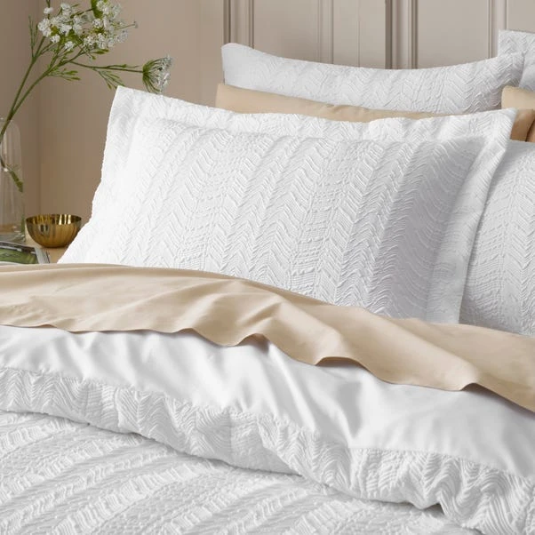 Gia Wave Oxford Pillowcase 3 Gia Wave Oxford Pillowcase