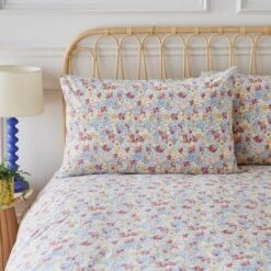 Hannah Retro Ditsy 100% Cotton Duvet Cover And Pillowcase Set -Dunelm Shop 30930109 alt01