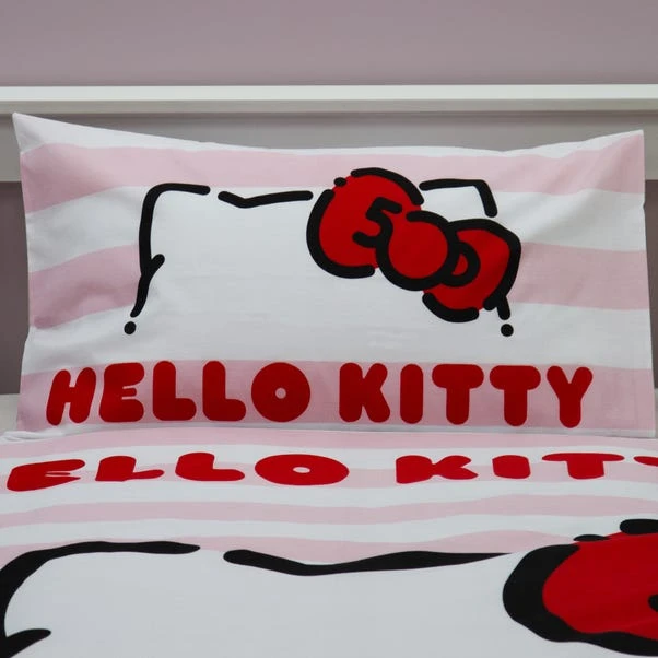 Hello Kitty Heartheld Pillowcase & Duvet Cover Set 4 Hello Kitty Heartheld Pillowcase & Duvet Cover Set - Image 2