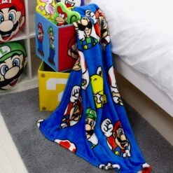 Super Mario Circles Fleece Blanket -Dunelm Shop 30931062 alt02