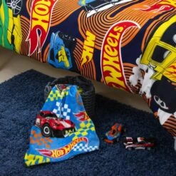 Hot Wheels Flame Fleece Blanket 9 Hot Wheels Flame Fleece Blanket -Dunelm Shop 30931096 alt02