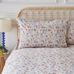 Hannah Retro Ditsy Oxford Pillowcase 9 Hannah Retro Ditsy Oxford Pillowcase -Dunelm Shop 30935281 alt03