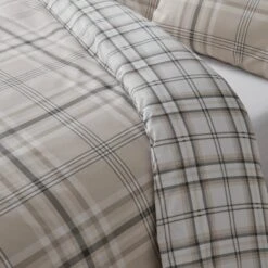 Catherine Lansfield Kelso Patchwork Duvet Cover And Pillowcase Set -Dunelm Shop 30942913 alt04
