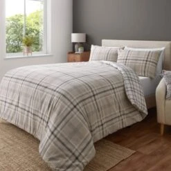 Catherine Lansfield Kelso Patchwork Duvet Cover And Pillowcase Set -Dunelm Shop 30942918 alt01