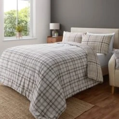 Catherine Lansfield Kelso Patchwork Duvet Cover And Pillowcase Set -Dunelm Shop 30942918 alt02