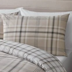 Catherine Lansfield Kelso Patchwork Duvet Cover And Pillowcase Set -Dunelm Shop 30942918 alt03