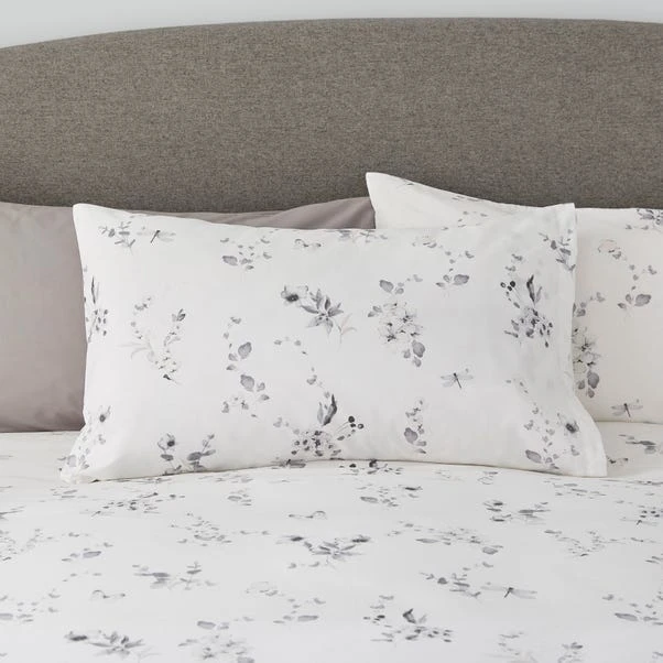 Nola Floral Duvet Cover And Pillowcase Set 11 Nola Floral Duvet Cover And Pillowcase Set - Image 9