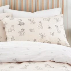 Disney Cats & Dogs 100% Cotton Reversible Duvet Cover And Pillowcase Set 29 Disney Cats & Dogs 100% Cotton Reversible Duvet Cover And Pillowcase Set -Dunelm Shop 30957198 alt01