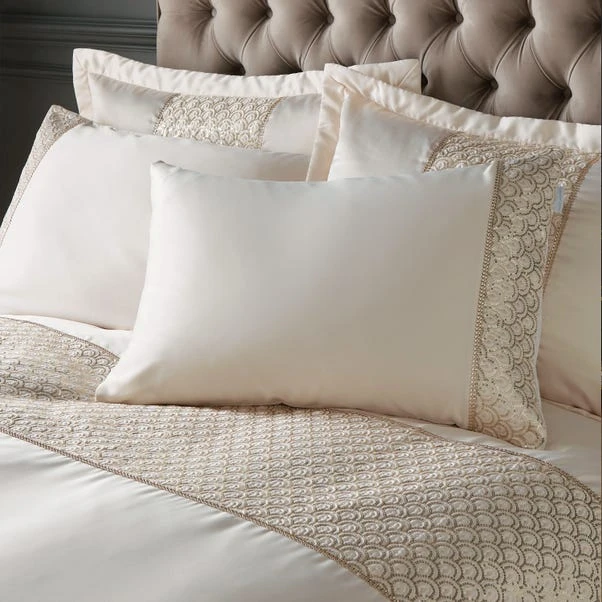 Catherine Lansfield Deco Sequin Duvet Cover And Pillowcase Set 16 Catherine Lansfield Deco Sequin Duvet Cover And Pillowcase Set - Image 14