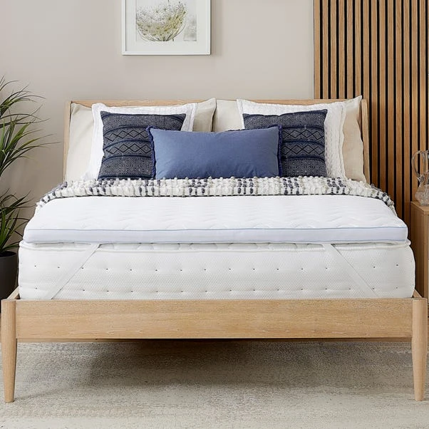 Snuggledown Temperature Regulating Mattress Topper 12 Snuggledown Temperature Regulating Mattress Topper - Image 10