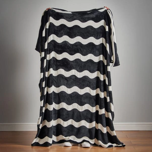 Sassy B Waves Monochrome Throw 200cm X 240cm 4 Sassy B Waves Monochrome Throw 200cm X 240cm - Image 2