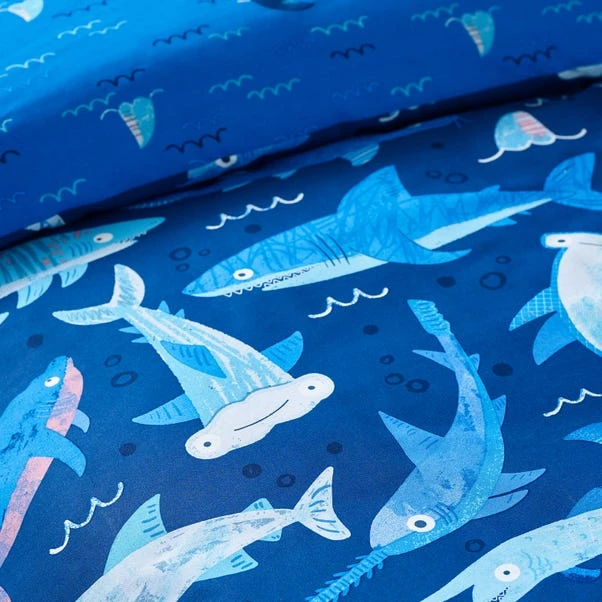 Catherine Lansfield Jawsome Shark Polycotton Duvet Cover & Pillowcase Set 12 Catherine Lansfield Jawsome Shark Polycotton Duvet Cover & Pillowcase Set - Image 10