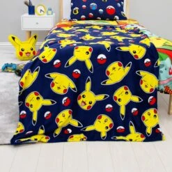 Pokemon Retro Fleece Blanket -Dunelm Shop 30977952 alt02